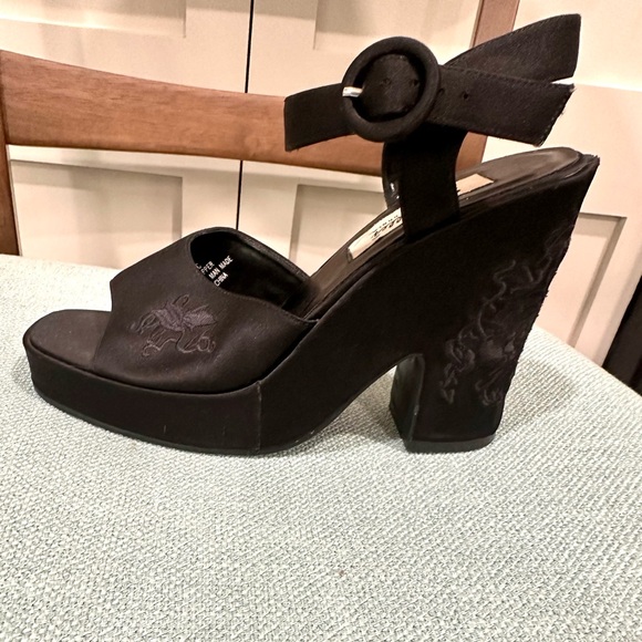 Seychelles Vintage Black Satin Floral Chunky Heel Shoes - Picture 2 of 10
